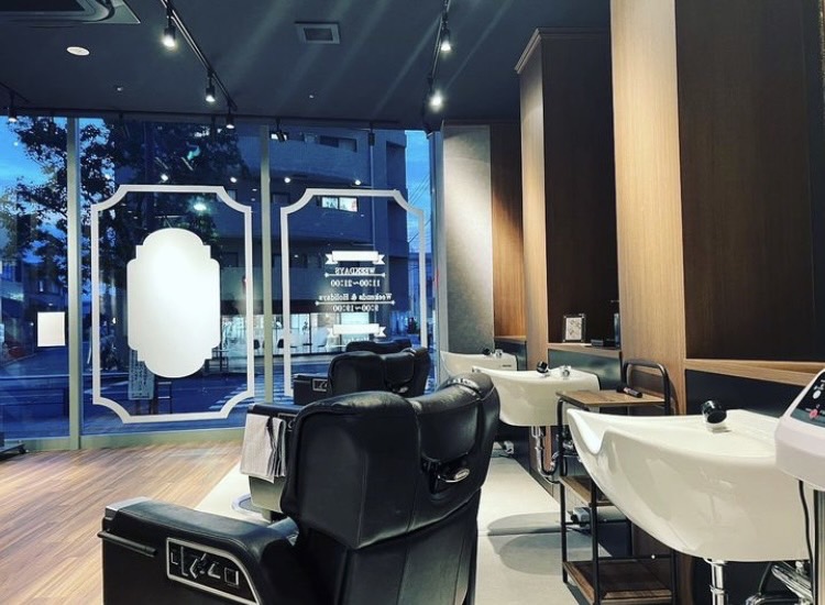 【聖蹟桜ヶ丘】≪月8日休み≫≪マンツーマン入客≫≪最短半年でデビュー可能≫≪実働8時間≫新規のお客様も多く、入客チャンスあり！しっかり稼げる環境です！「gentleman's barber CROWN（ジェントルマンズバーバークラウン）」から理容師（理容室）の求人☆★