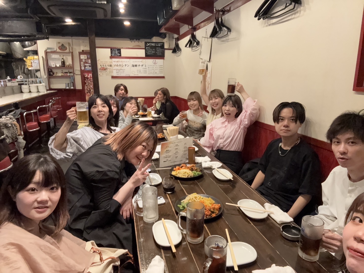 【三宮】≪社会保険完備≫≪希望休3,4日OK！≫≪役職手当1〜5万円！≫≪土日休み可能≫≪産休育休実績あり≫ケアメニュー豊富！お洒落で清潔感のある半個室空間はとても居心地のよい雰囲気！「ambiente（アンビエンテ）」からスタイリスト（美容師）の求人☆★