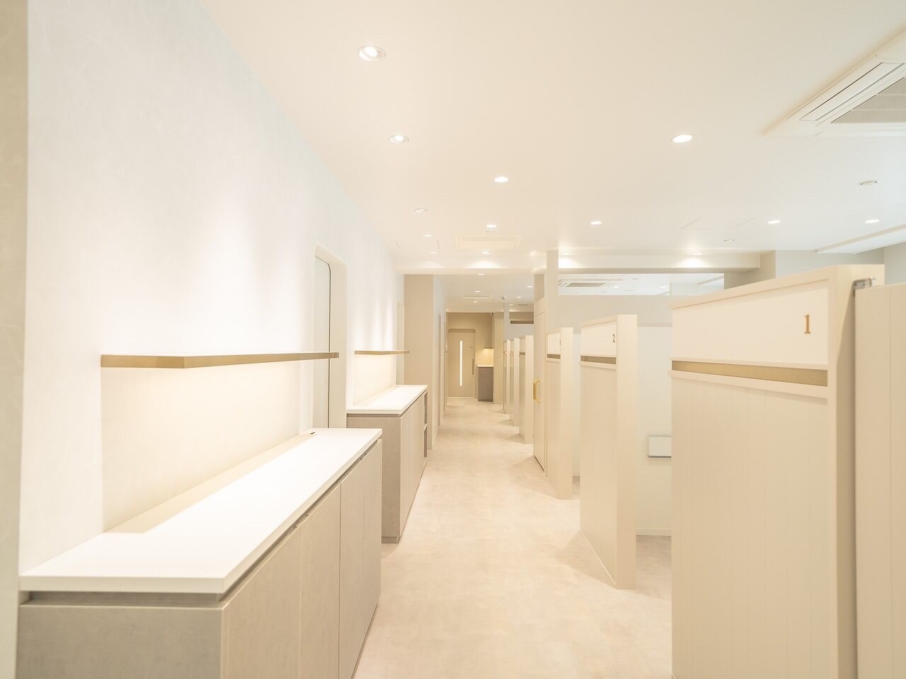 【銀座】≪ボーナスあり≫≪未経験歓迎≫≪指名料全額バック≫≪数多くのコンテストの受賞歴あり≫勤続率の高いアットホームサロン！スタッフさんが長く働ける柔軟な勤務体制を整えています！「May Fairy（メイフェアリー）」からアイリスト（まつげエクステ・まつげパーマ）の求人☆☆