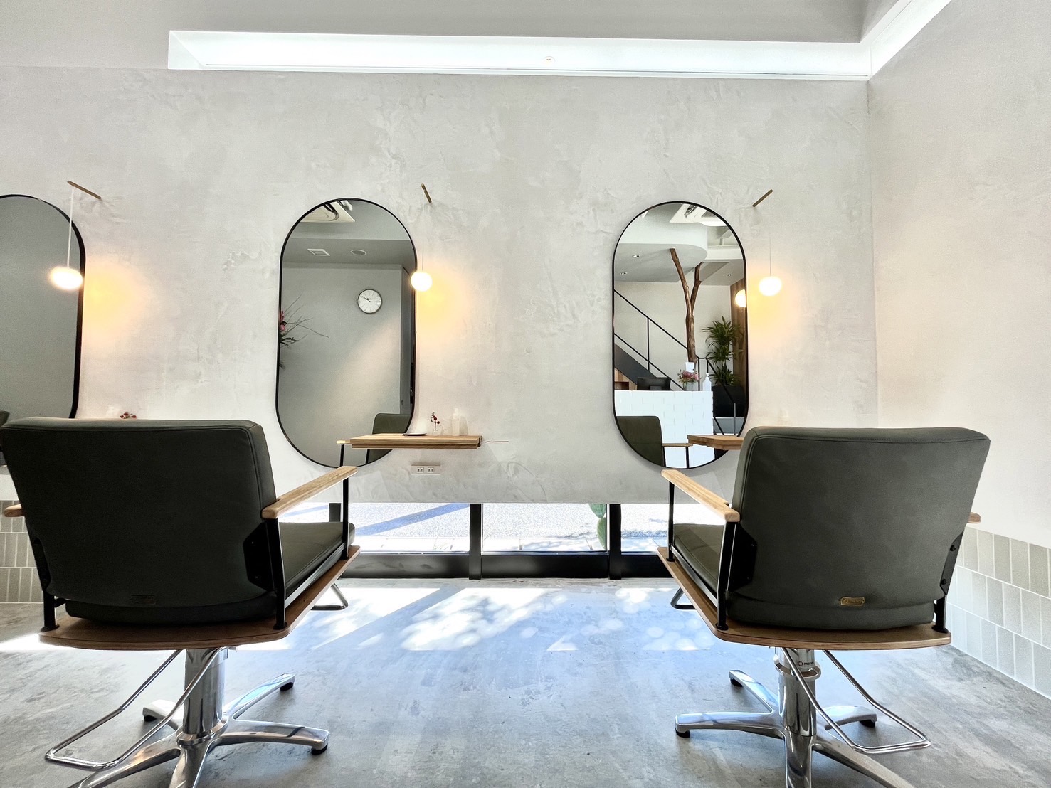 【小幡】≪完全マンツーマン接客・技術総売上55～65％の高還元・単価13000円以上・スタイリストオンリー・時短勤務OK・自由出勤制≫自分のライフスタイルに合わせて働き方を選べます！カットカラーも2時間枠と余裕があるため早回しすることなく丁寧に入客していくことができるサロン「ame（アメ）」からスタイリスト（美容師）の求人☆★