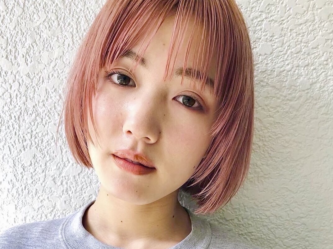 【表参道】≪賞与あり≫≪完全週休2日制≫≪高単価≫≪社会保険完備≫≪デビューまで2年以内≫髪質改善や縮毛矯正に定評アリ！美しい髪を保ちながらトレンドのスタイルのお客さんに提供しています。平均単価1万円超えの高単価でしっかりと稼ぐことのできる環境です！「ANDREY（アンドレイ）」からアシスタント（美容師）の求人☆★