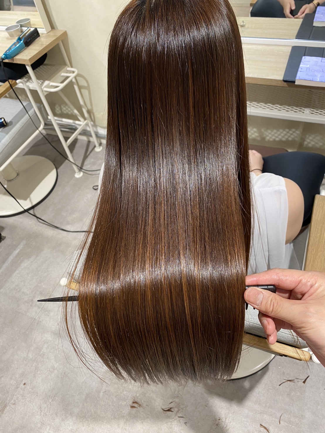 【南海堺駅】≪売上40％還元≫≪自由出勤制≫≪完全マンツーマン・カットカラー2時間半枠≫≪単価12000円以上≫美髪の感動体験を提供する髪質改善サロン！完全予約制により新規も指名客となる制度を取り入れています！「niko by hair（ニコバイヘアー）」からスタイリスト（美容師）の求人★☆