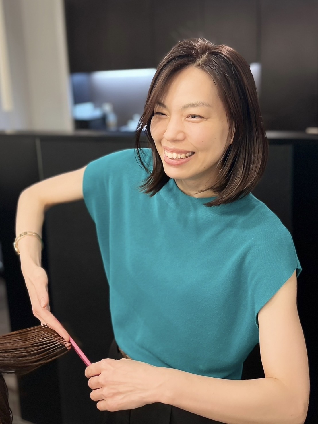 【恵比寿】≪時短社員もOK≫≪土日祝休みOK≫≪実働8時間制≫スタッフさんが長く安心して働けるような環境作りをしています！ライフワークバランス重視の方にオススメの高単価サロン！「AUTHO（オーソ）」からスタイリスト（美容師）の求人☆★