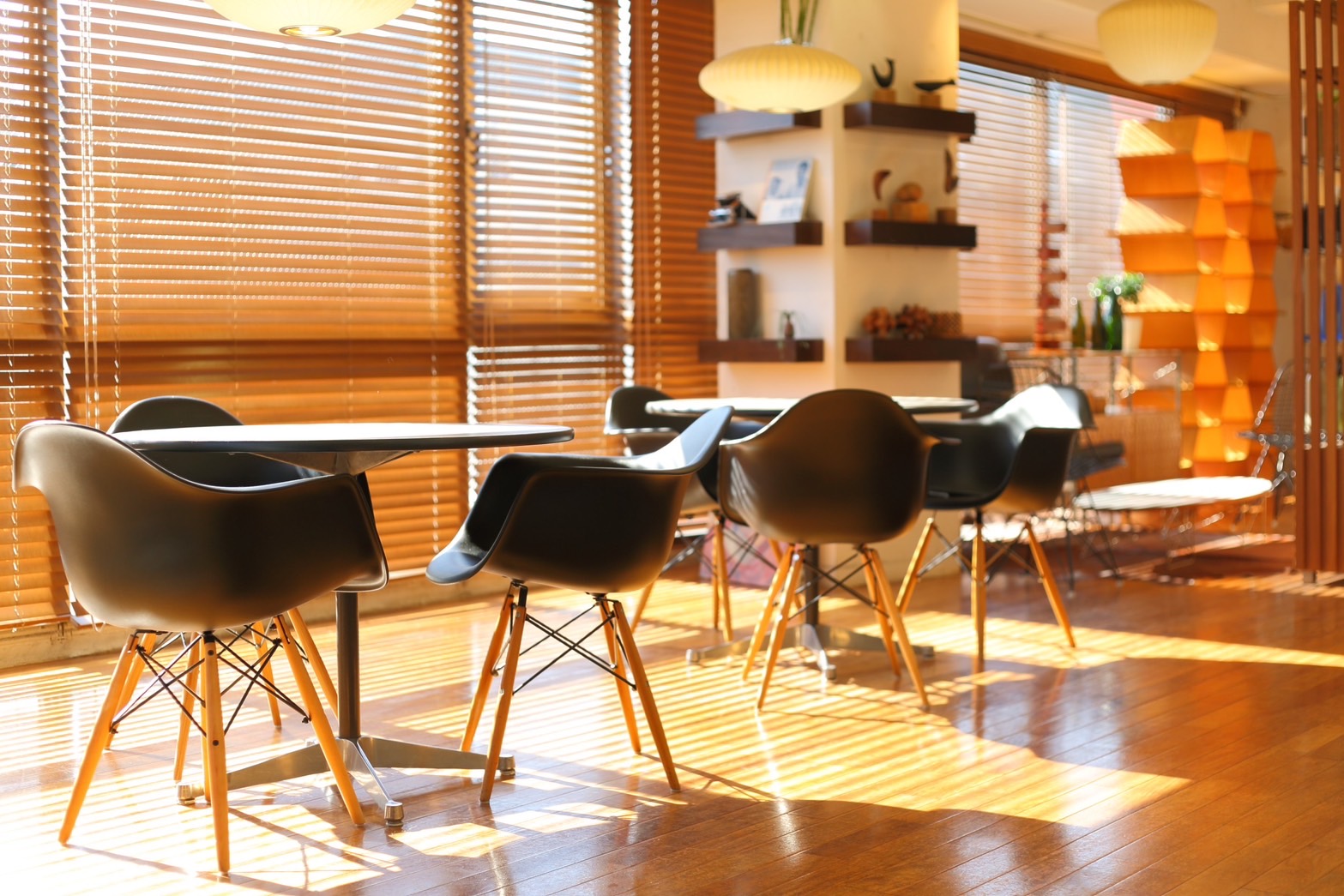 【坂戸駅】≪実働8時間≫≪土日祝休みOK≫≪最短2年でデビュー可能≫アカデミー制も取り入れた教育力のある人気サロン！確かなスキルを身に付けられる環境です！「organic+mind 坂戸店（オーガニックマインドサカドテン）」からアシスタント（美容師）の求人☆★