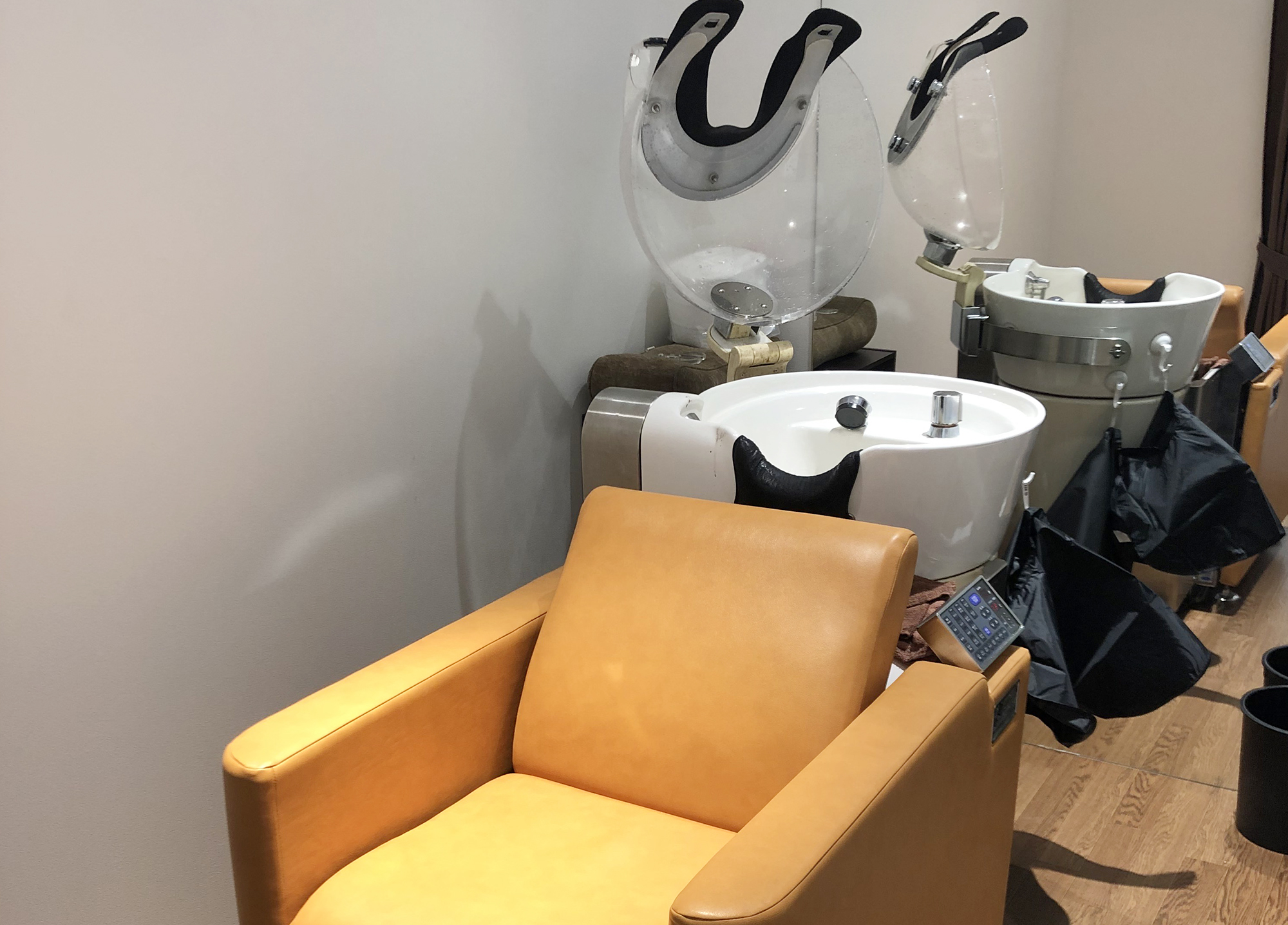 【東能代】≪日曜休みOK≫≪カットカラー専門店≫月1～20日、1日1～7時間勤務の間で選択可能！スタッフさんのプライベートも尊重したサロン環境を整えています！「Luck Luck アクロス能代店（ラックラックアクロスノシロテン）」からスタイリスト（美容師）の求人☆★