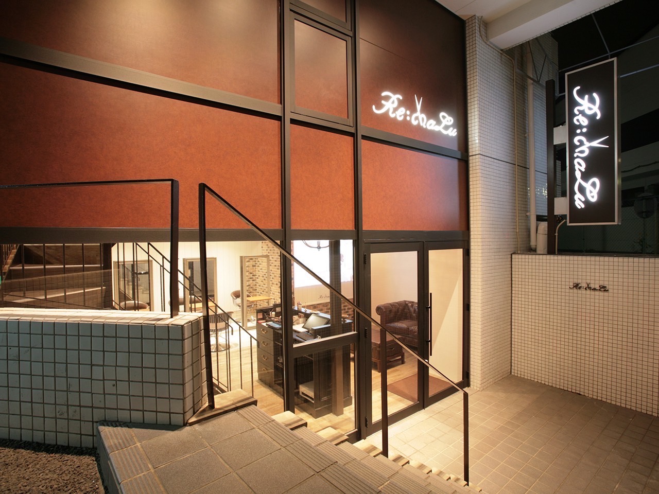 【聖蹟桜ヶ丘】≪賞与あり≫≪誕生日休暇あり≫≪土日祝休みOK≫≪社会保険完備≫≪産休育休実績あり≫≪スタイリストデビューまで最短1年≫デザインカラーがお客様に人気！嬉しい誕生日休暇制度があり、楽しく働ける環境です。「Re:chaLu 聖蹟桜ヶ丘（リシャールセイセキサクラガオカ）」からアシスタント（美容師）の求人★☆