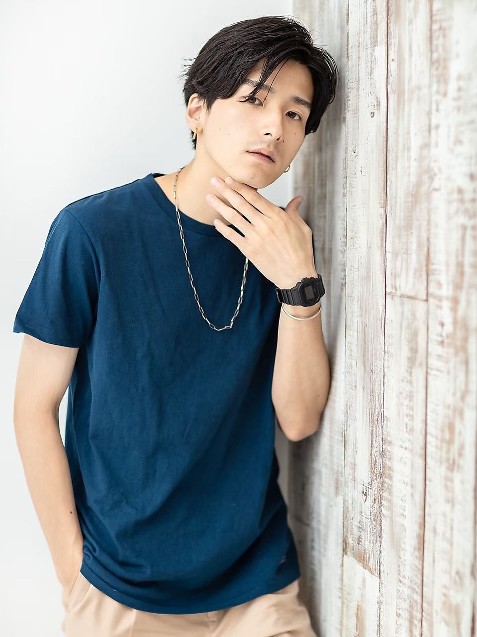 【国立】≪社会保険完備≫≪20時までに退勤可能≫≪早番遅番を選択可能≫≪月2回までの土日休み取得可能≫≪独立支援あり≫≪ママさんスタイリストさんの応募歓迎≫しっかり稼いで休みも取れるので仕事とプライベートのメリハリをつけやすい環境のサロンです。「olelo国立（オレロクニタチ）」からスタイリスト（美容師）の求人★☆