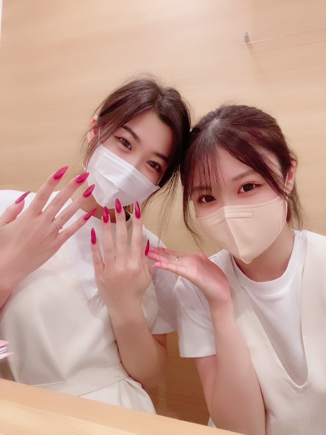 【阪急茨木市駅】≪サロンワーク経験のある方の募集≫≪週3日、1日6時間~OK≫≪社会保険完備≫スカルプネイルやトレンドのワンホン風ネイルが得意なサロン!20~30代のお客様から人気のサロン「Mi.(エムアイドット)」からネイリスト(ネイル)の求人★☆★