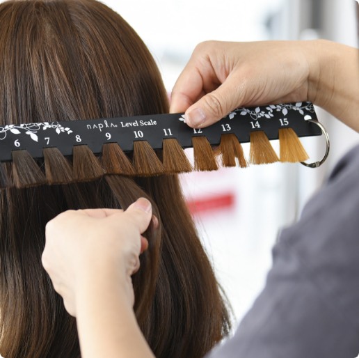 【松島二丁目】≪完全週休二日制≫≪夏季休暇GWはお店自体お休み≫≪資格取得支援制度あり≫≪車バイク通勤OK≫≪未経験OK≫≪ブランク明けの方でもOK≫福利厚生が充実しているカラー専門店！「カラープラス高松松島店（カラープラスタカマツマツシマテン）」からカラーリスト（美容師）の求人☆★