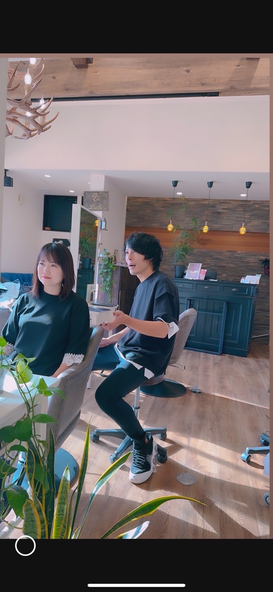 【西鉄柳川駅】≪日曜定休あり・月8日休み・賞与は年3回支給・社会保険完備・実働8時間・ヘアスタイルは自由≫プライベートとお仕事を両立したい方は必見！お客様と長くお付き合いすることができるトータルビューティーサロン「DD form 柳川（ディーディーフォルムヤナガワ）」からスタイリスト（美容師）の求人☆☆