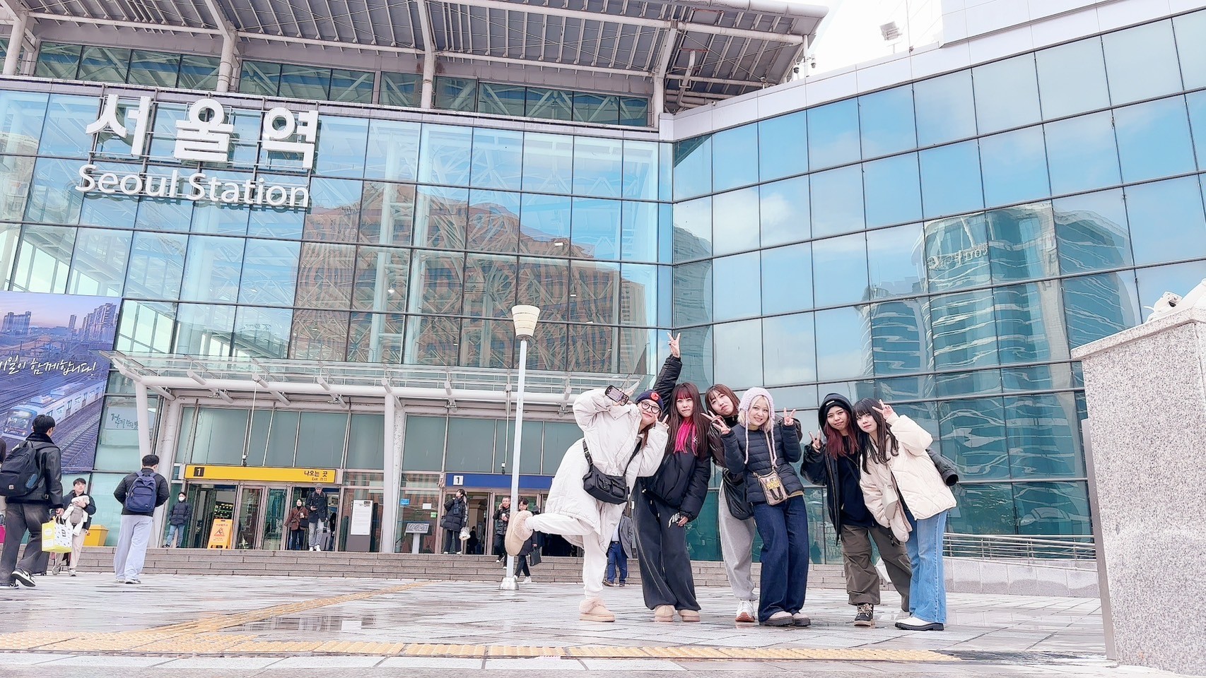 【町田駅】◆完全週休2日制・社会保険完備・産休育休実績あり・実働8時間・髪色ネイル自由・住宅手当あり◆未経験歓迎！高単価でお客様と関われるメンズアイブロウ専門店です。安売りしない一流の技術を提供できる「NY 町田店（エヌワイマチダテン）」からアイブロウリストの求人☆☆