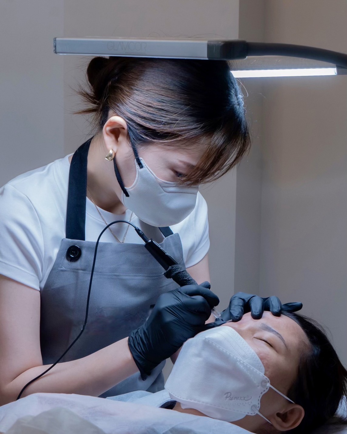 【心斎橋】≪社会保険完備≫≪完全週休2日制≫≪日曜定休≫≪実働8時間≫≪19時に退勤可能≫医療アートメイク専門サロン！施術前、施術後のお客様サポートを行うお仕事です！「Do'contour（ドゥコントア）」からレセプション（受付）の求人☆☆