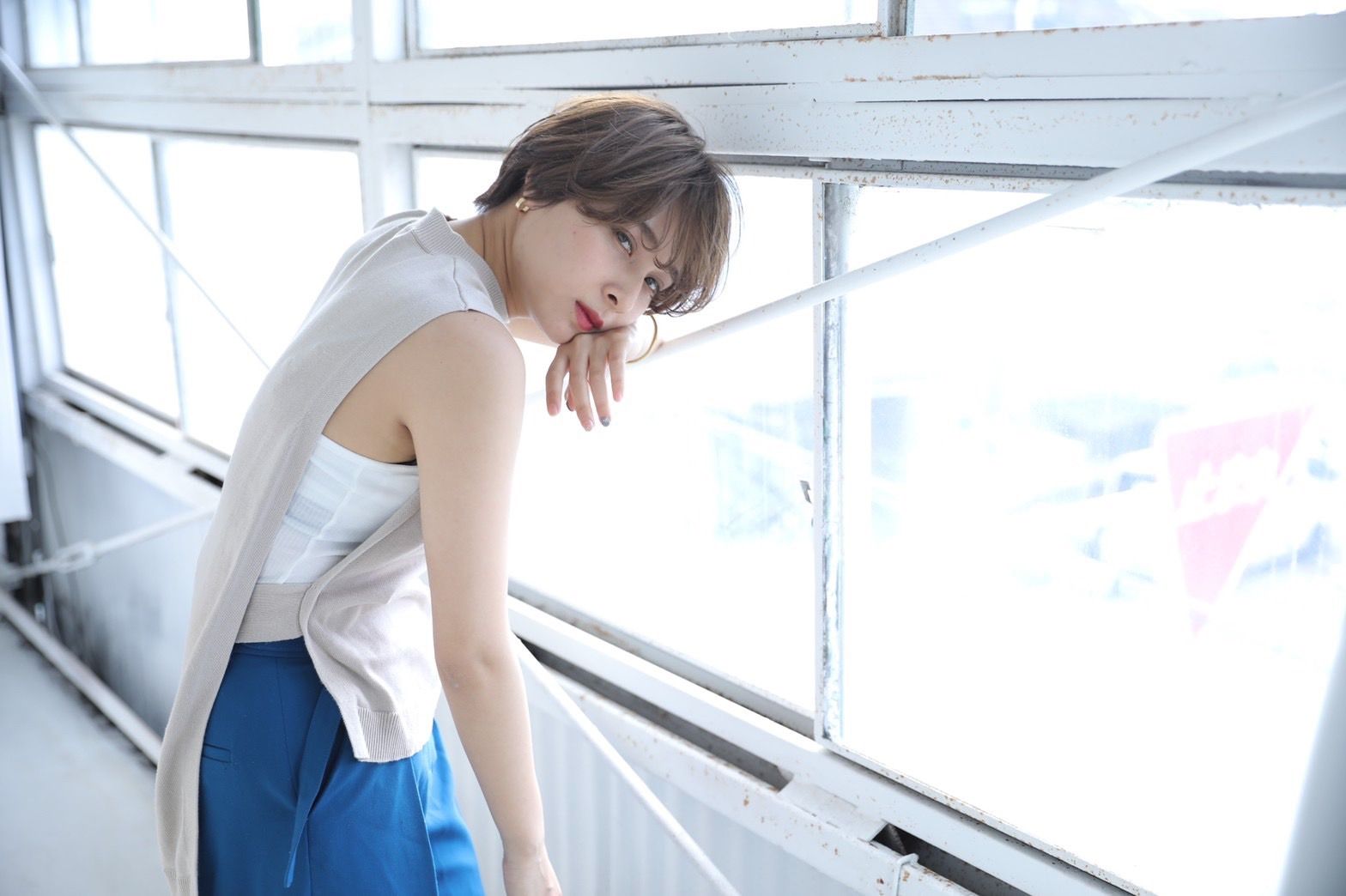 【光明池】 ≪月給20万円以上≫≪18時営業終了≫≪日曜日休み&3連休&有給休暇あり≫≪社会保険完備≫≪住宅手当あり≫スタッフ全員が安心して働ける体制を整えています!教育も充実した注目のヘアサロン!!「mahae 本店(マフェホンテン)からアシスタント(美容師)の求人☆★☆