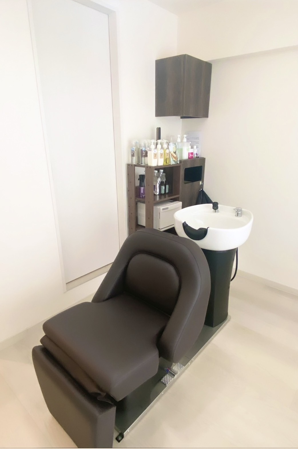 【梅田】≪顧客お持ちの方限定≫≪面貸し募集≫≪売上70％還元≫≪自由出勤≫完全個室のプライベートサロン！「Sola flor（ソラフローラ）」からスタイリスト（美容師）の求人☆★