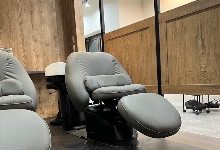 【宇都宮駅】≪実働8時間・営業中レッスンOK・社会保険完備≫安心な教育環境！髪質改善と一人ひとりに合わせたカットが得意なプライベートサロン「anone（アノネ）」からアシスタント（美容師）の求人☆★