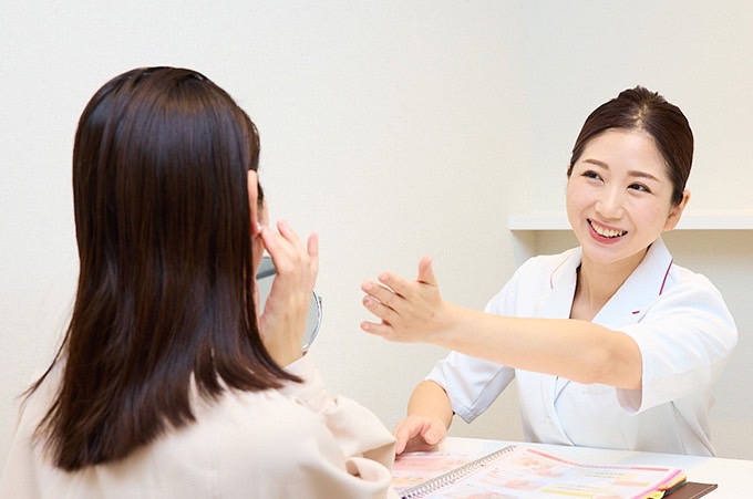 【北千住】≪1day選考実施中≫≪産休育休取得率100%≫≪月10日休み≫≪土日祝休みOK≫充実の研修体制、就業条件面を整えており、長く働くことができます!絶大の人気を誇る大手サロン!「シーズ・ラボ 北千住店(シーズ・ラボキタセンジュテン)」からエステティシャンの求人☆☆