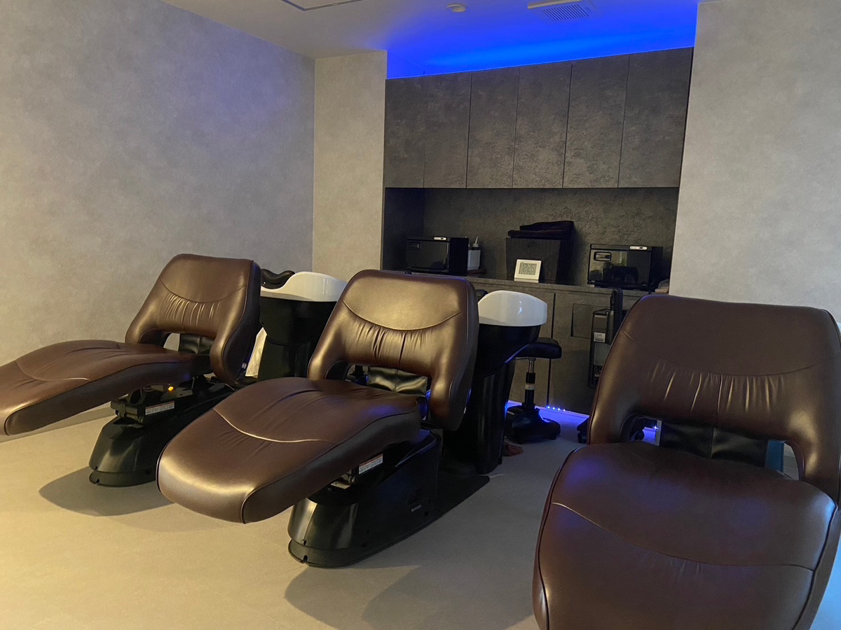 【心斎橋】≪完全週休2日制≫≪土日休み可能≫≪社会保険完備≫≪レッスンは営業内のみ≫産休育休実績あり！カラー、ヘナ、トリートメント、ヘッドスパのメニューをマンツーマンで入客！薬剤を使用しない施術方法のため手荒れの心配もなし！ママさん美容師も多数活躍中！「GRAN BEAUTY 美髪クリニック（グランビューティービガミクリニック）」ケアリスト・スパニスト（美容師）の求人★☆★