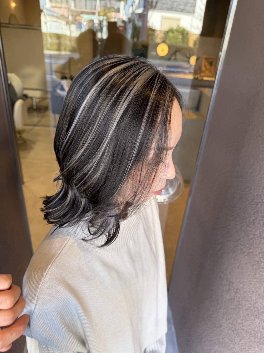 【真菅】≪社会保険完備≫≪アシスタントさんでも歩合あり≫≪豊富なインセンティブ≫≪20時までに退勤可能≫≪夏季冬季休暇あり≫≪デビューまで2年以内≫営業時間中のレッスンと充実したカリキュラムで安心してスタイリストデビューできるサロンです。「La vielle（ラヴィエル）」からアシスタント（美容師）の求人☆★