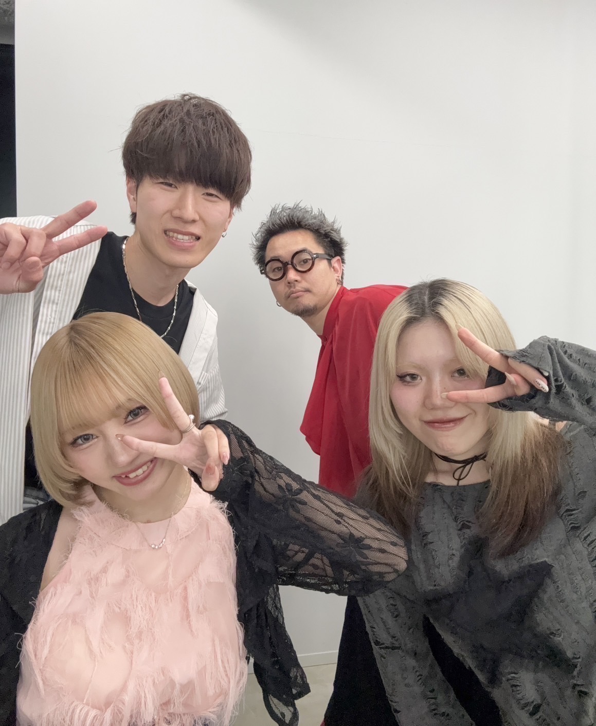 【博多】≪社会保険完備≫≪土日休みOK≫≪独立支援制度あり≫≪実働8時間≫お仕事とプライベートを両立したい方にオススメ！再現性ともちがいいカットが得意なメンズサロン「Men's salon SEPT. 博多店（メンズサロンセプトハカタテン）」からスタイリスト（美容師）の求人★☆