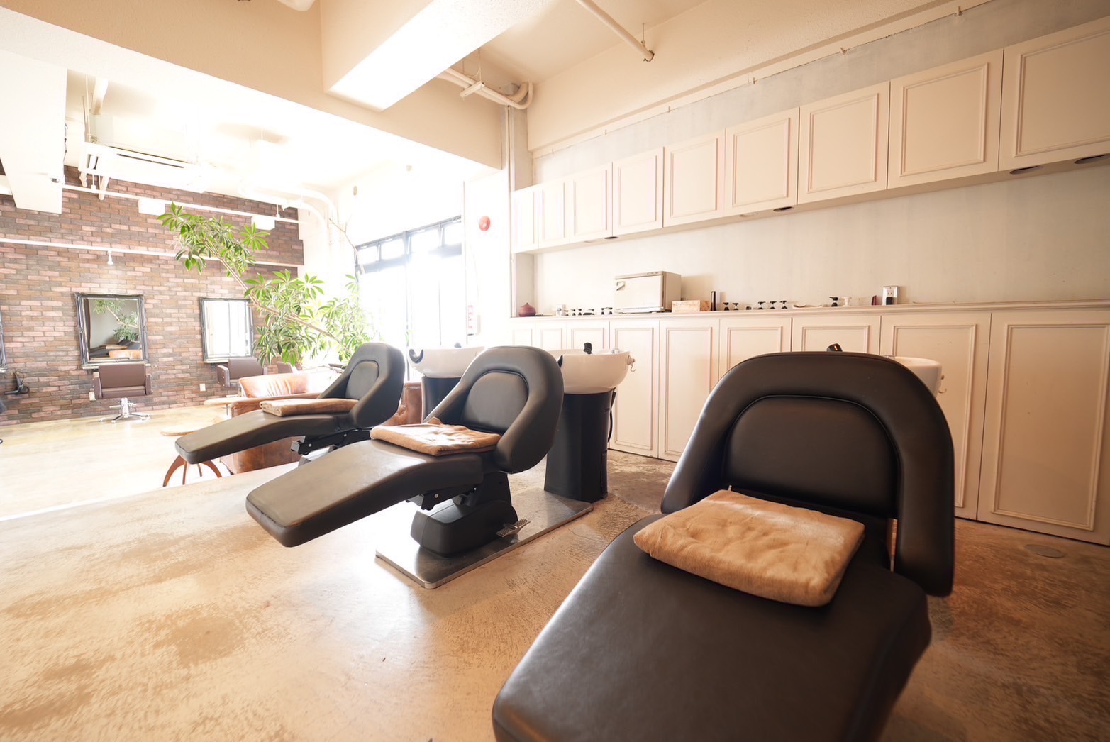 【天神】≪社会保険完備≫≪営業中レッスンOK≫≪土日休みOK≫≪実働8時間≫1人ひとりに合わせた個人レッスンで早期デビュー可能!お客様それぞれに合わせたカラー提案が得意なサロン「髪質改善 SEPT. 天神大名店(カミシツカイゼンセプトテンジンダイミョウテン)」からアシスタント(美容師)の求人★☆