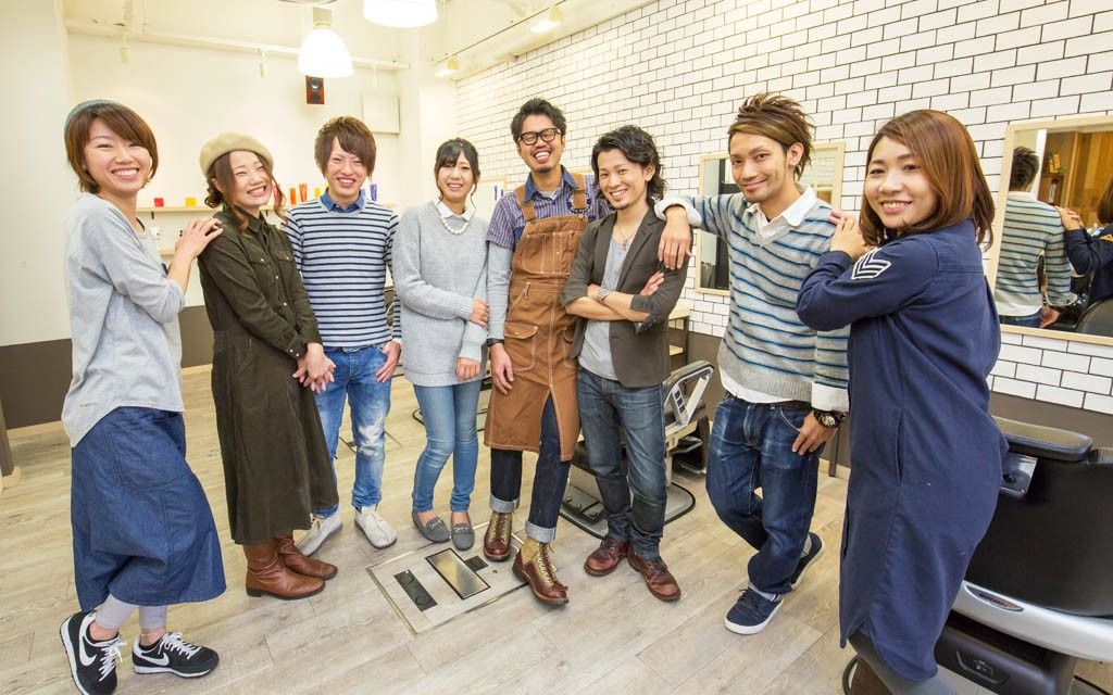 【大野台】≪月給24万円〜≫≪完全週休2日≫≪有給休暇あり≫地域で人気のユニセックスサロン!メンズの技術も学べて入客できるので、スキルアップもどんどんできます!将来の可能性を広げてくれるサロン「Ms HAIR Colorado Rock(エムズヘアコロラドロック)」からスタイリスト(美容師)の求人☆★