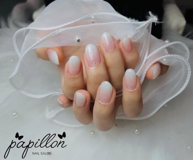 【王寺】≪髪色ネイル自由≫≪16時までの勤務OK≫≪ママさんの応募歓迎≫30代の女性を中心にシンプルなデザインが人気のサロン！オフィスネイルやワンホンネイルなど、派手すぎないメニューの入客が可能！「NAIL SALON papillon（ネイルサロンパピヨン）」からネイリスト（ネイル）の求人☆☆