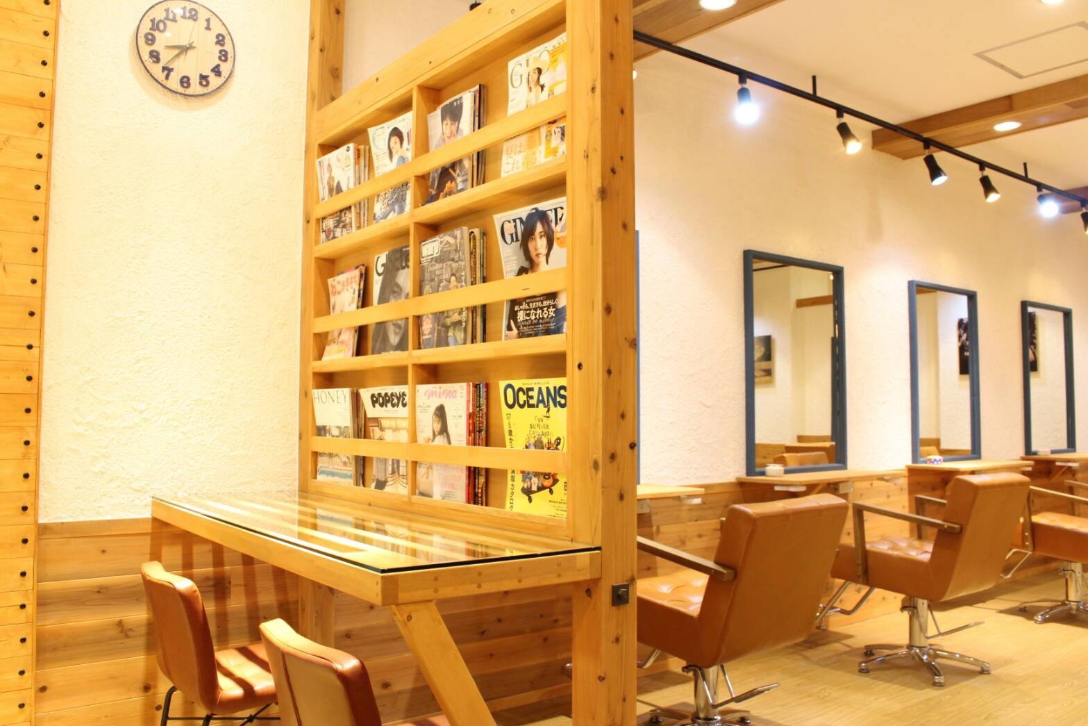 【稲毛】≪昇給あり≫≪土日祝休みOK≫≪社会保険完備≫選べる雇用形態で理想の働き方が叶う！こだわりの薬剤を使用した髪に優しい施術が人気のサロン！様々な技術を学ぶことができ、スキルアップしたい方にもオススメです。「MOLCE 稲毛店（モルチェ イナゲテン）」からスタイリスト（美容師）の求人★☆