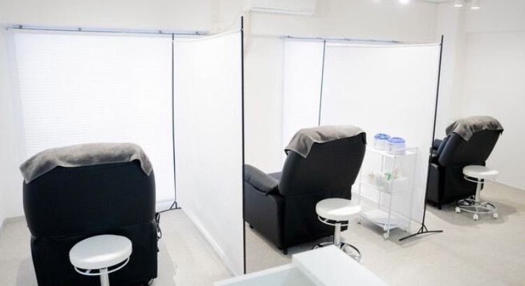 【恵比寿】≪有給休暇あり≫≪完全週休2日制≫≪実働8時間≫≪産休育休あり≫≪社会保険完備≫誰もが美容を楽しめるメンズアイブロウ専門店！SNS運用をする必要がないため、施術に集中でき、長く安心して働ける環境が整っています！ 「EDGE BROW 恵比寿店（エッジブロウエビステン）」からアイブロウリスト（アイブロウ）の求人☆★