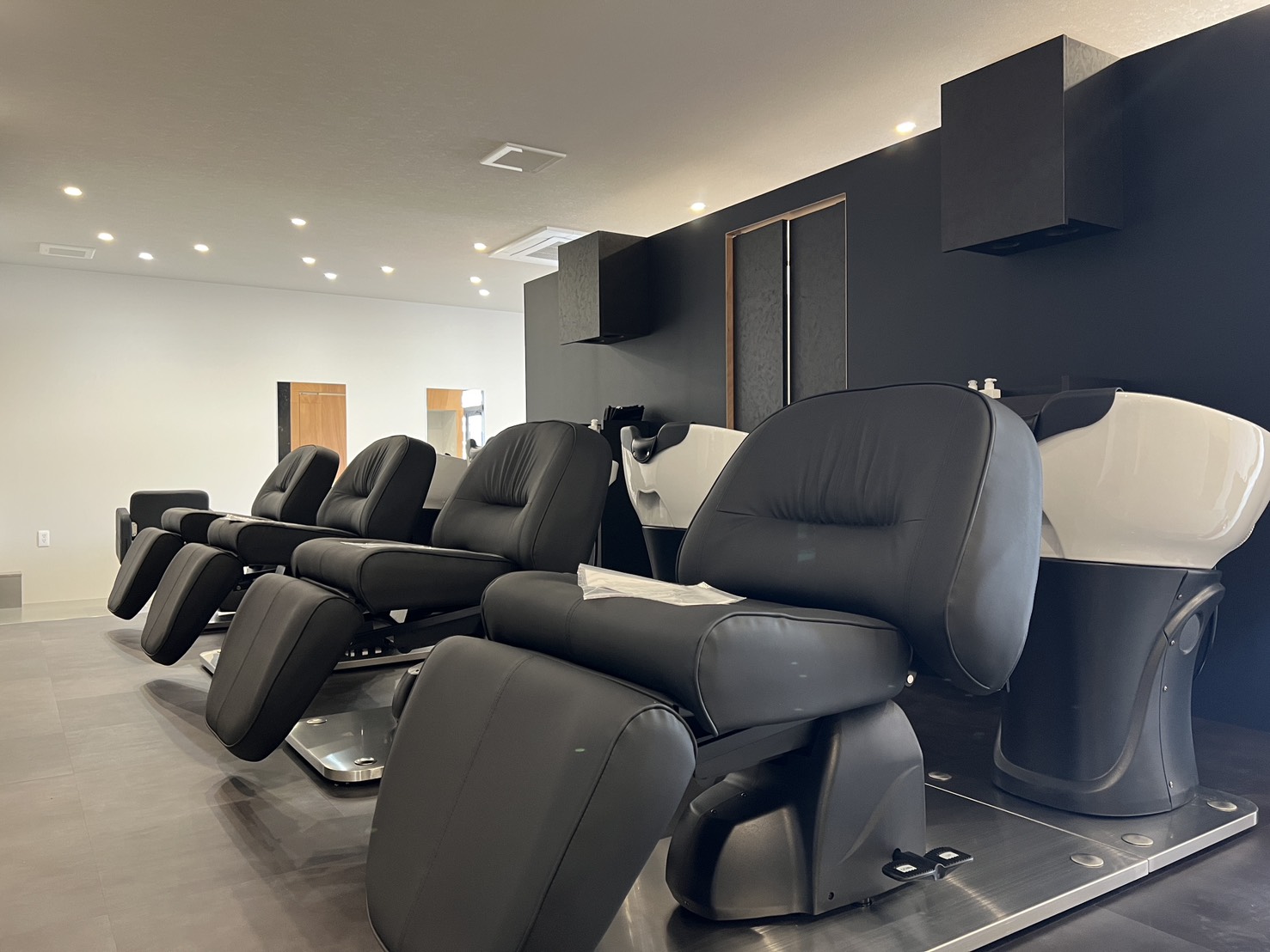 【古市橋】≪勤務形態選択可能≫≪集客サポートあり≫≪面貸しOK≫≪スタイリストオンリー≫≪マンツーマン接客≫業務委託や面貸しが初めての方も安心して働ける環境!集客サポートがるため、入客の不安なし!「share salon Epeler(シェアサロンエプレ)」からスタイリスト(美容師)の求人☆★