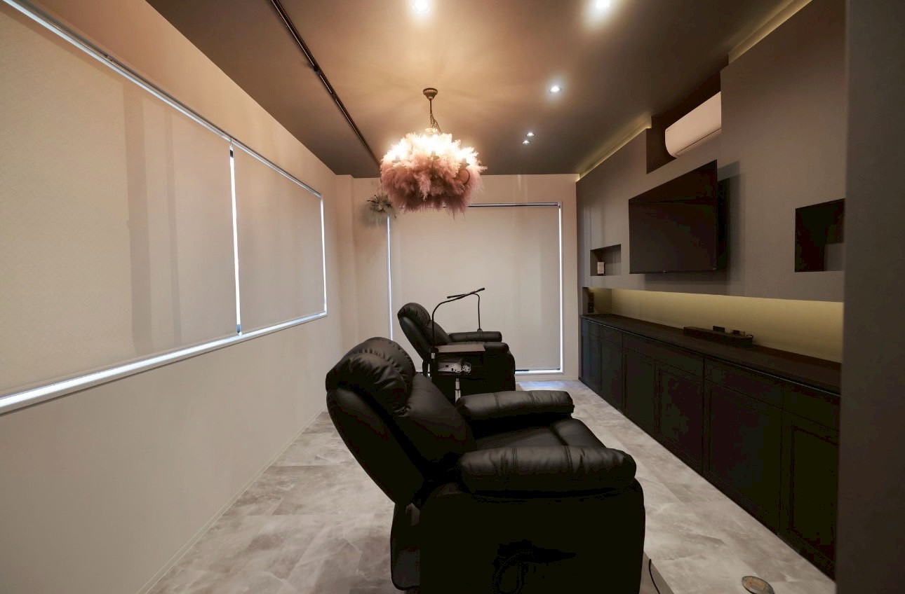 【平野】経験者の方優遇！≪パラジェル認定店≫≪サロンワーク未経験OK≫≪ママさん・ブランクある方歓迎≫≪日祝定休・土曜出勤可能な方歓迎！≫≪16時までの勤務OK・夕方以降出勤可能な方歓迎！≫≪髪色自由・ネイルOK≫プライベートとお仕事の両立が可能なサロン！「nail&eyelash Bellulu（ネイルアンドアイラッシュベルル）」からネイリスト（ネイル）の求人☆☆