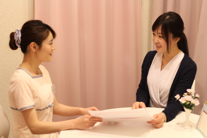 【尼崎センタープール前】≪社会保険完備≫≪完全週休2日制≫≪車バイク通勤OK≫≪駅チカで好立地≫≪WワークOK≫≪未経験OK≫≪ママさんOK≫≪実働8時間≫未経験でも安心！教育体制が整っていて、スキルアップできますよ！！「Kirei（キレイ）」からエステティシャンの求人☆☆