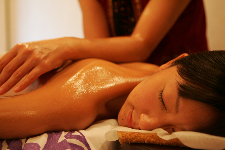 【尼崎センタープール前】≪社会保険完備≫≪完全週休2日制≫≪車バイク通勤OK≫≪駅チカで好立地≫≪WワークOK≫≪未経験OK≫≪ママさんOK≫≪実働8時間≫未経験でも安心！教育体制が整っていて、スキルアップできますよ！！「Kirei（キレイ）」からエステティシャンの求人☆☆