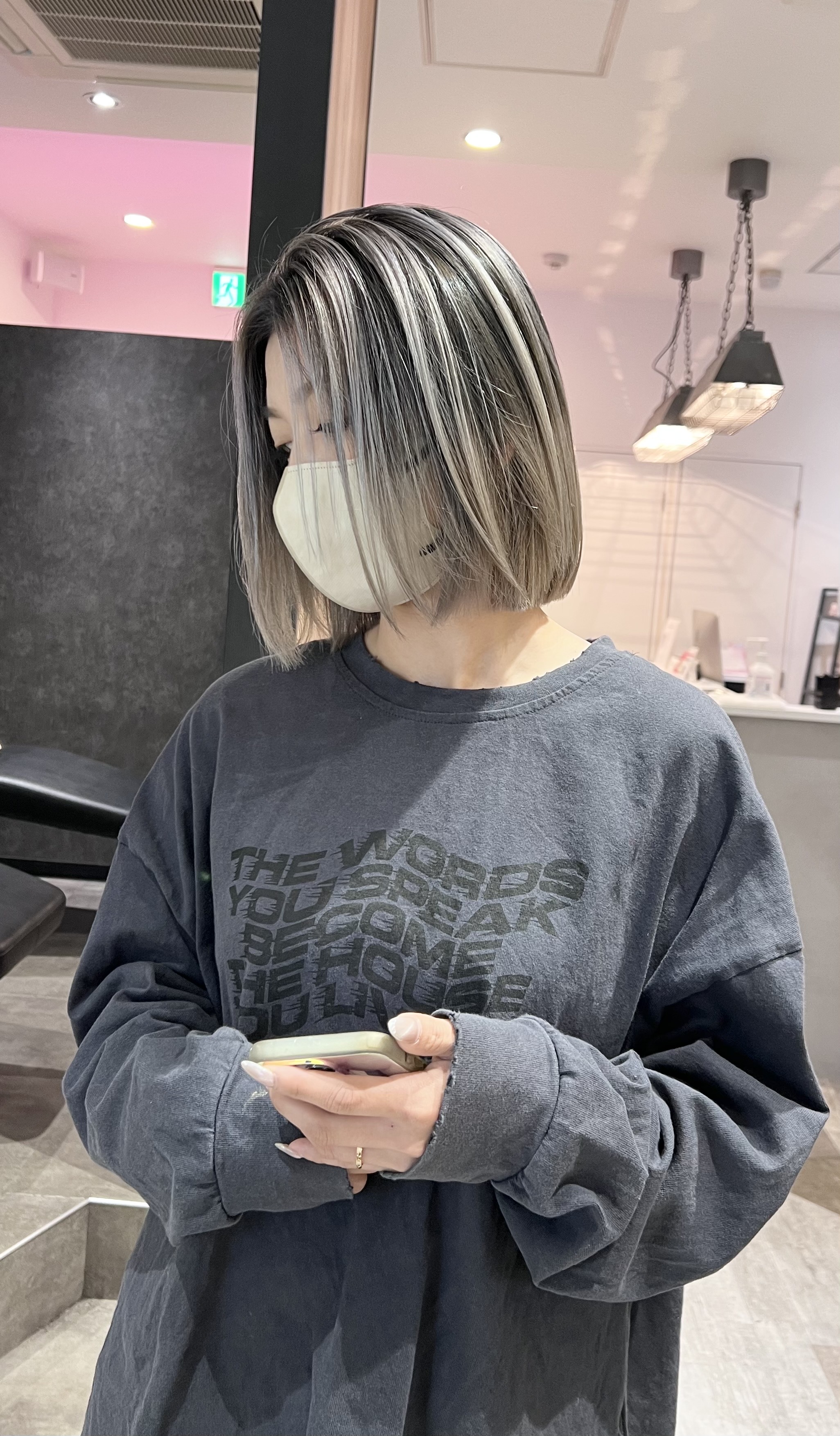 【高槻駅】≪完全週休2日制≫≪社会保険完備≫≪20時までに退勤可能≫営業時間内にモデルレッスン可能！デザインカラーやハイライトのオーダー比率が高いのでカラーが好きな方にもオススメ！土日休みOKなので、プライベートの時間も確保しやすいですよ！「kashi（カシィ）」からアシスタント（美容師）の求人☆★☆