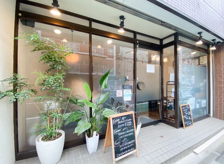 【錦糸町】≪完全週休2日制≫≪土日休み月2回まで可能≫≪実働8時間≫≪未経験・新卒生OK≫≪社会保険完備≫≪産休育休実績あり≫モデル集め全面サポート＆研修制度も充実！長く安心して働ける環境が整った「Crois（クロイス）」からアイリスト（まつげエクステ・まつげパーマ・アイブロウ）の求人☆★