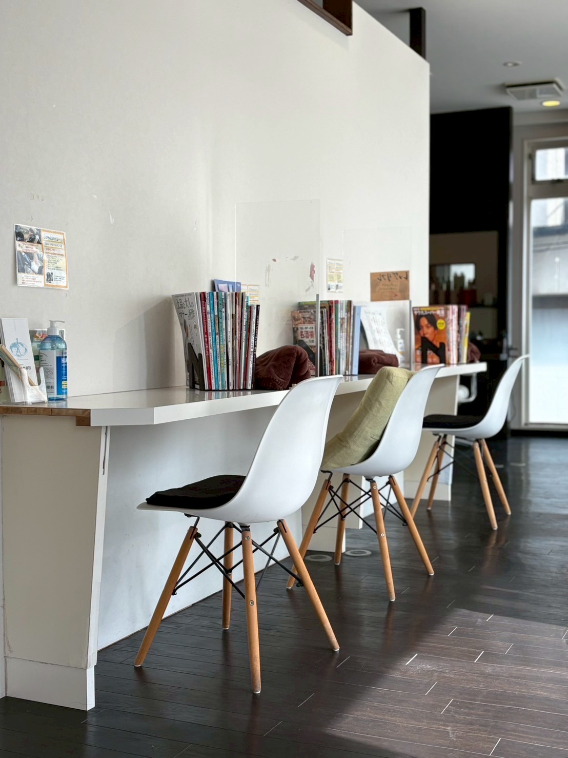 【東三国】≪ブランクのある方やママさん美容師さんも歓迎≫カラーとシャンプー以外の技術はなし！ライフスタイルに合わせて働きやすい環境を整えており、プライベートもしっかり充実させることが可能です！「美色館 東三国店（ビショクカンヒガシミクニテン）」からカラーリスト（美容師）の求人☆★