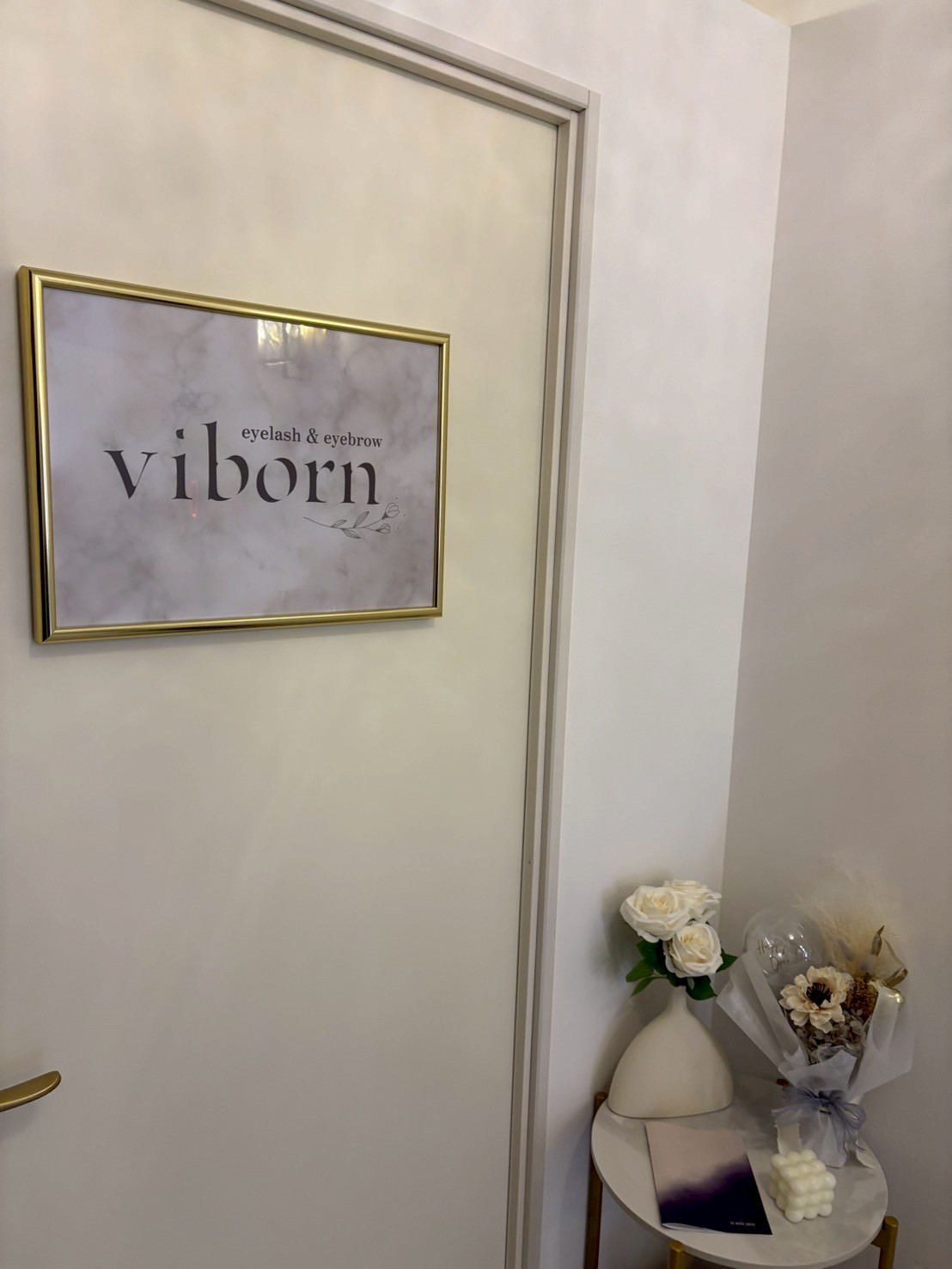 【恵比寿駅】≪完全週休2日制＆全て希望休OK≫≪土日祝休み月3回まで可能≫≪休憩1時間保障≫≪残業なし≫≪掛け持ち施術なし≫≪早番は19時に退勤可能≫≪髪色、ネイル自由≫風通しがよく長く働きやすい環境！プライベートとの両立を実現できる好条件の「2025年8月下旬頃、恵比寿駅付近にオープン予定のまつげパーマ＆アイブロウ専門店」からアイリスト（まつげパーマ・アイブロウ）の求人☆☆