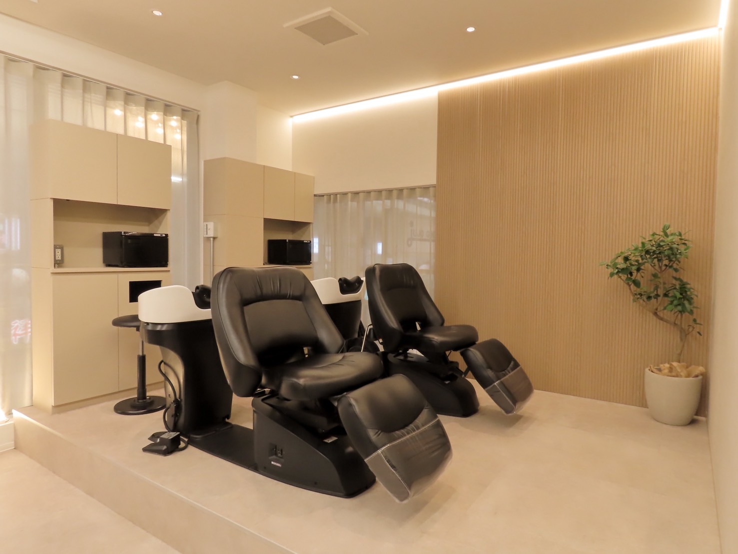 【十条】≪髪質改善・ヘッドスパが人気≫≪リフレッシュ休暇あり≫≪個人店≫少人数×プライベートサロンで柔軟な働き方ができます!「re:mu(リム)」からスタイリスト(美容師)の求人☆★