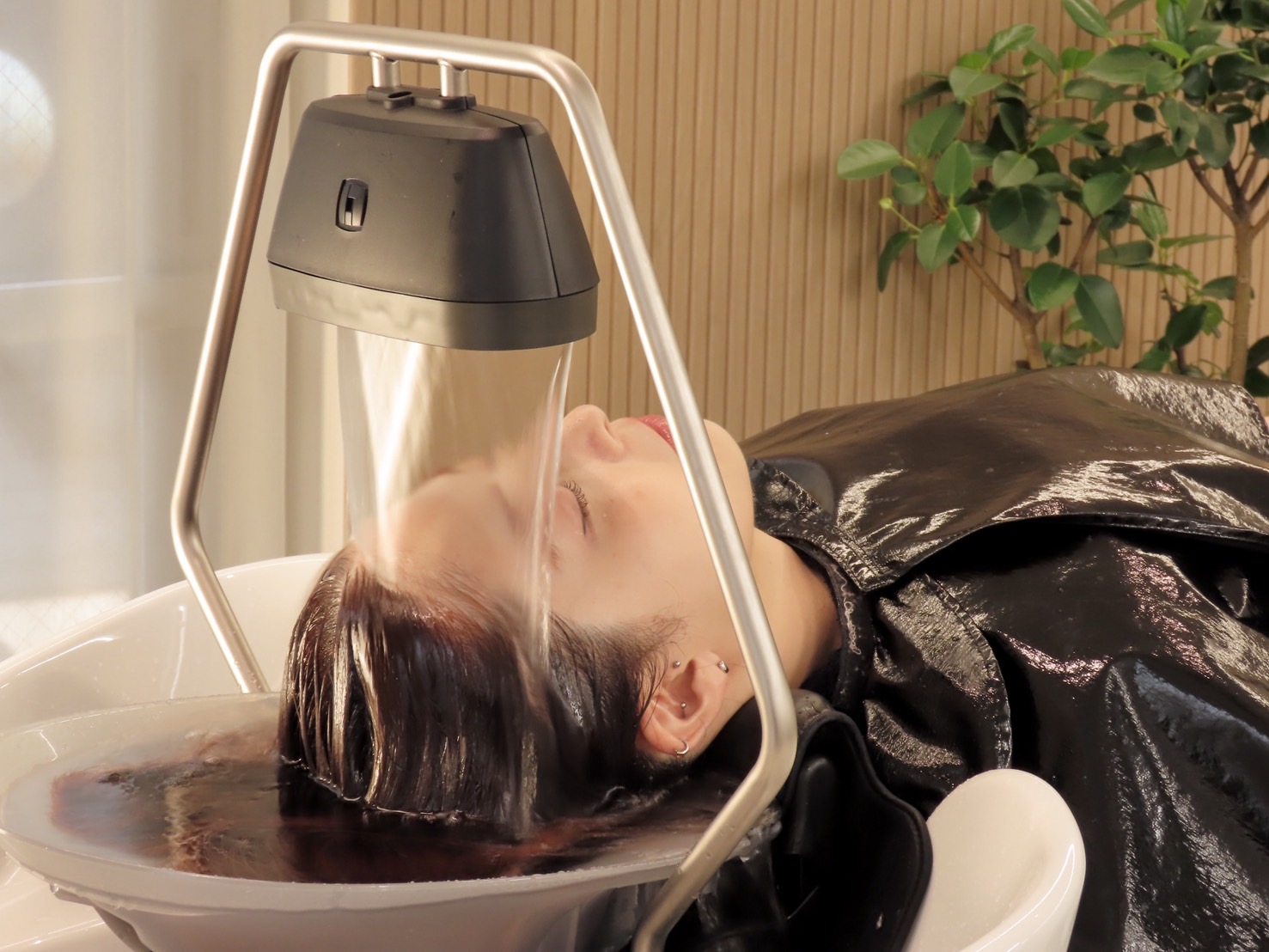 【十条】≪髪質改善・ヘッドスパが人気≫≪リフレッシュ休暇あり≫≪個人店≫少人数×プライベートサロンで柔軟な働き方ができます!「re:mu(リム)」からスタイリスト(美容師)の求人☆★