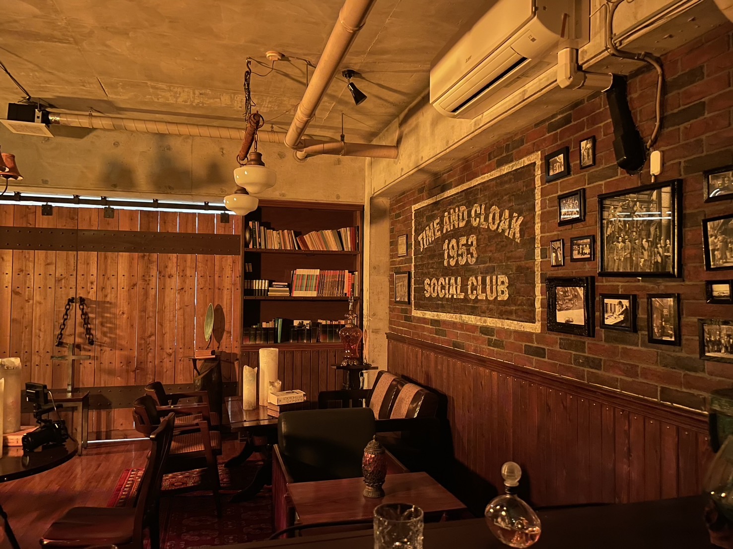 【首里】≪週休2日制≫≪高単価≫≪社会保険完備≫≪営業中レッスンOK≫≪20時迄に退勤可能≫髪質改善が人気の高単価サロン！美容業以外のマナーやコミュニケーション術も学べる！技術の見直しもできるため、ブランクのある方も歓迎！お客様とスタッフ両方が居心地のいいサロン！「HAIR LOUNGE THREE BEE（ヘアーラウンジスリービー）」からアシスタント（美容師）の求人☆★