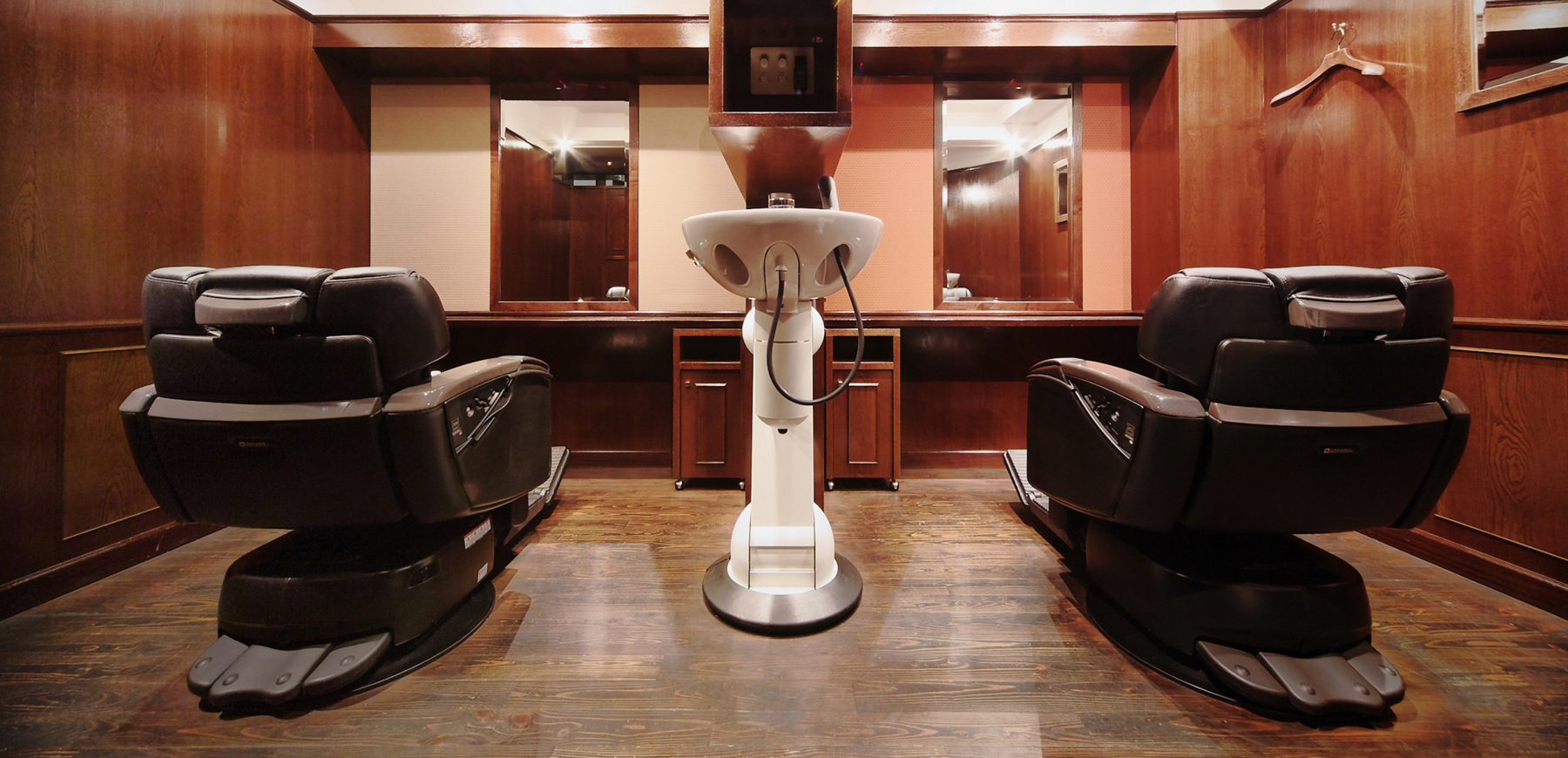THE BARBER 渋谷(ザバーバー シブヤ)