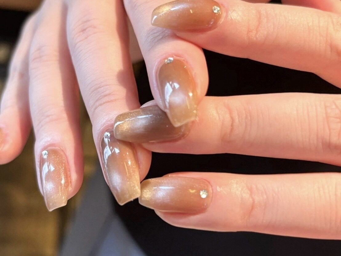 【烏丸】≪髪色ネイル自由≫≪社会保険完備≫≪完全週休2日制＋1日≫≪有給休暇あり≫≪土日休みOK≫≪夏季休暇あり≫≪年末年始休暇あり≫働きやすい環境が整っており、プライベートも大切にできるサロンです！「HARP（ハープ）」からネイリスト（ネイル）の求人☆☆