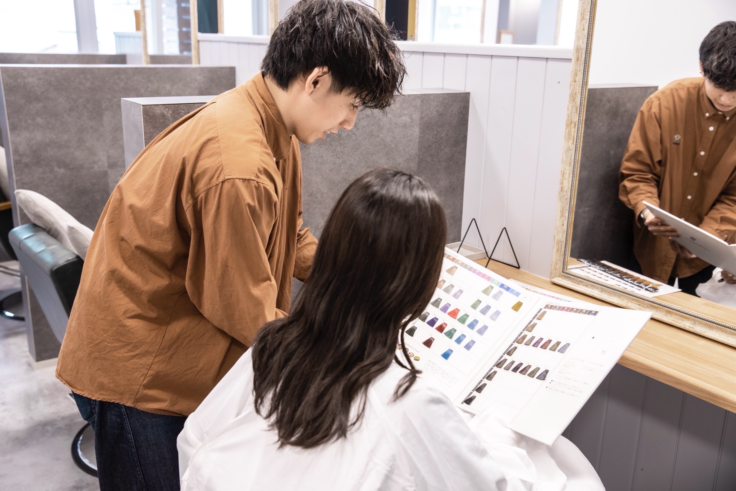 【天王寺】≪自由出勤制≫≪勤務開始3カ月間は日給1万円保障あり！≫≪客単価1万円以上≫≪ママさんの応募歓迎≫≪スタイリストオンリーサロン≫≪ヘアセット・着付けあり≫集客力あり！顧客がいない方でも安心して働くことが可能！「髪質改善&デザイン専門店Retto:天王寺阿倍野店（カミシツカイゼンアンドデザインカラーセンモンテンリトテンノウジテン）」からスタイリスト（美容師）の求人★☆