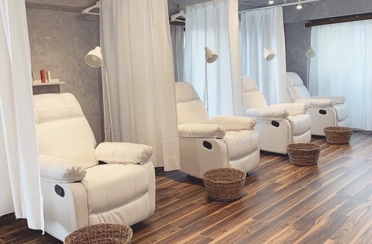 【下北沢】≪実働8時間制≫≪最低保障あり≫エリアトップレベルの集客力を誇る人気サロン！「And & coco.（アンドココ）」からアイリスト（まつげエクステ・まつげパーマ・アイブロウ）の求人☆☆