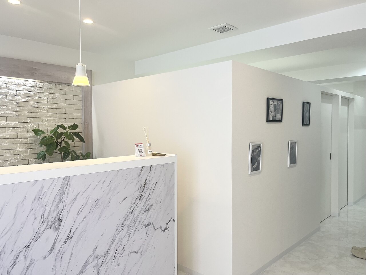 【福山】≪社会保険完備≫≪土日休みOK≫≪オープニングスタッフ募集≫≪高待遇≫≪完全週休二日制≫≪交通費支給あり≫プライベートと両立したい方へ！オープニングスタッフとして働きたい方！高給与と高い還元率で稼ぎたい方へ！「人が集まり次第、福山駅近くにオープン予定のアイラッシュサロン！」からアイリスト（まつげエクステ・まつげパーマ・アイブロウ）の求人☆☆