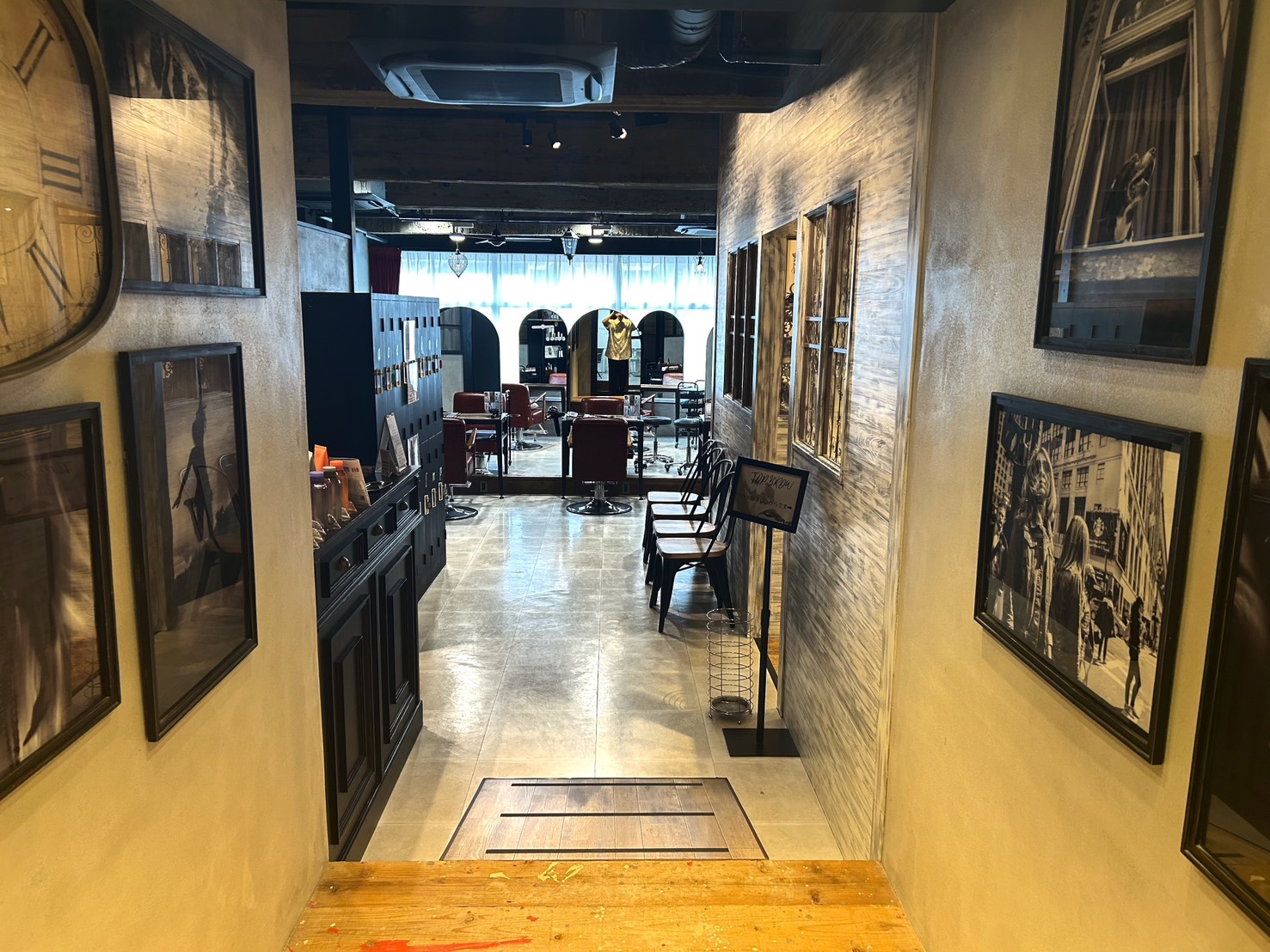 【天王寺】メンズアイブロウ専門店！≪未経験歓迎≫≪土日祝休みOK≫≪美容室併設≫≪髪色自由・ネイルOK≫未経験からでも高い技術が身に付けられます！働きやすさ抜群のメンズアイブロウ専門店！「「TOP BROW HOMME（トップブロウオム）」からアイブロウリストの求人☆☆