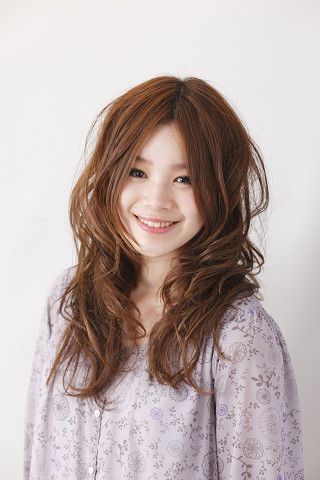 【一分】≪月8日休み≫≪社会保険あり≫結婚式も参加OK、人との縁を大切にしています♪丁寧な技術と接客で地域のママさんを中心に人気の「Anu hea（アヌヘア）」から、スタイリスト（美容師）の求人☆★☆