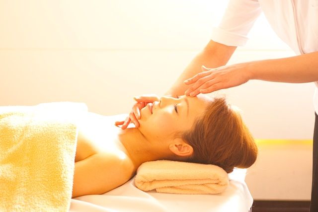 【西宮】《充実した福利厚生》社会保険完備・実働8時間・有給休暇あり ブライダルメニューあり！”BRILLIAN DAYSPA 西宮ガーデンズ店（ブリリアン デイスパ ニシノミヤガーデンズテン）”からエステティシャンの求人☆☆