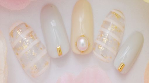 【難波】《社会保険完備★スタッフ定着率GOOD★》リーズナブル×高技術のネイルサロン★丁寧なカウンセリングでお客様の要望にじっくり耳を傾けイメージを形に 続々と店舗展開を行う人気サロン”SOU（ソウ）”からネイリスト（ネイル）の求人です★☆★