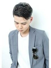 【大和朝倉】≪完全週休2日≫≪有給休暇あり≫≪社会保険完備≫雇用条件も整う、長年地域に愛されるサロン!キャリアアップも可能、長く安心して働ける「REGU 朝倉店(レグアサクラテン)」からスタイリスト(美容師)の求人☆★☆
