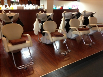 【堺福田】≪実働8時間・20時迄に退勤≫≪社会保険完備≫地域密着でアットホームなヘアサロン！居心地のよいサロン空間が広がります！「aile ferme（エールフェルム）」からアシスタント（美容師）の求人☆★